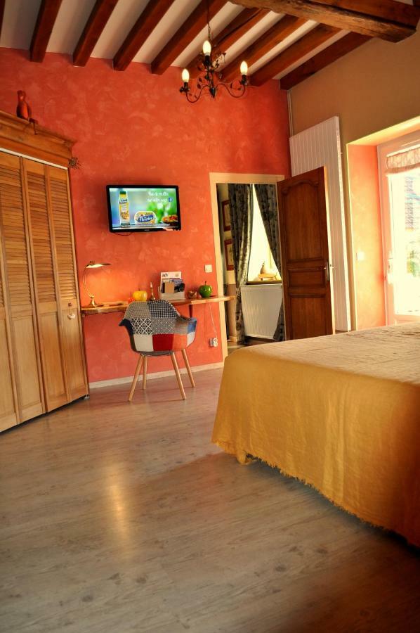 B&B Le Bourg D'Aunou, Petit Dejeuner Compris Bagian luar foto